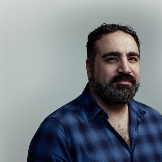 Vredesjournalist Sinan Can: ‘Spreek een focking fatwa uit tegen elke vorm van geweld’