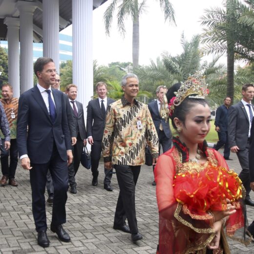 Rutte, pleit ook eens voor dat ándere onderzoek in Indonesië