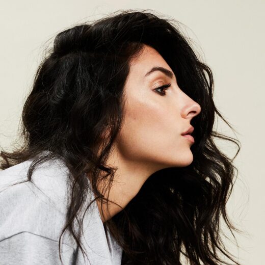 Influencer Anna Nooshin is een muze zonder meester