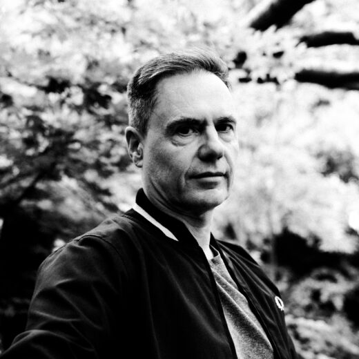 Schrijver D.B. John geeft in de VN-Thriller van het Jaar Noord-Korea een menselijk gezicht