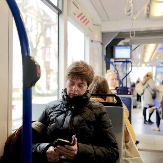 Zonder het door te hebben lopen we rond met een gps-tracker in onze broekzak