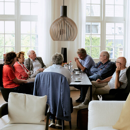 In gesprek met oud-redacteuren: ‘Je was 24 uur per dag in dienst van Vrij Nederland’