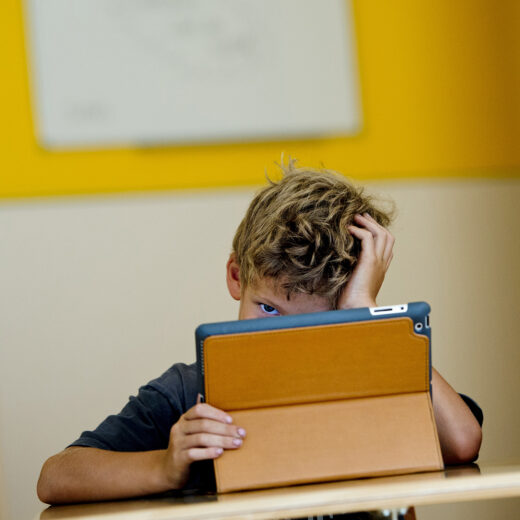 Voor digitaal onderwijs betalen we met de intiemste gegevens van onze kinderen
