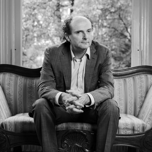 Literaire Kroniek: Een bondig meesterwerkje over een tumultueus jaar