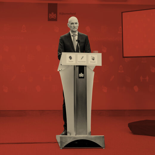 De man die het kabinet regelmatig voor de voeten liep, moet nu het beleid verdedigen