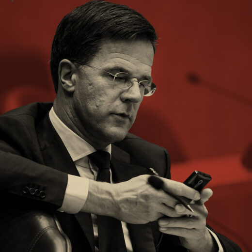 Voor de zoveelste keer krijgt niemand greep op ‘nat zeepje’ Rutte