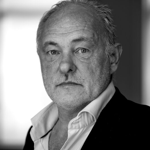 Literaire Kroniek: De permanente honger van Bernard Dewulf (1960-2021)