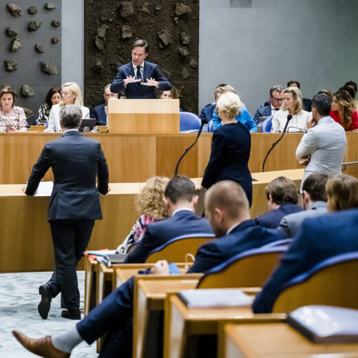 Wat blijft hangen na de Algemene Politieke Beschouwingen is een dikke mist van ongenoegen