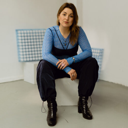 Kunstenares Julia Janssen: 'Onze aandacht is de handelswaar van deze tijd'