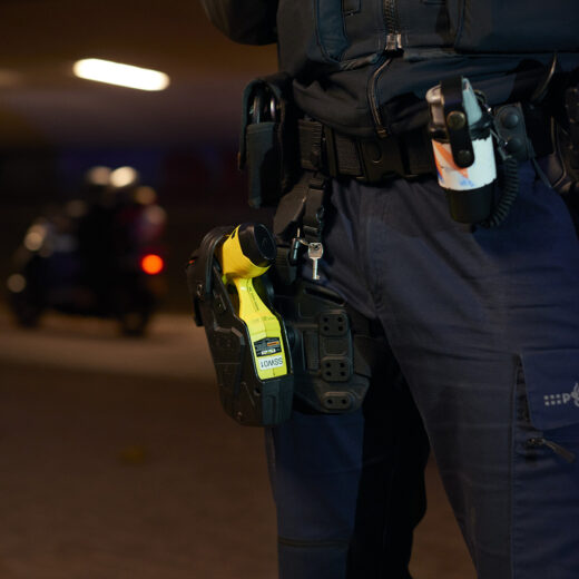 Op pad met de politie in Amsterdam-Zuidoost: ‘Noem wat en ik heb het meegemaakt’