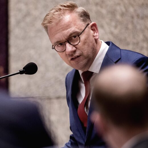 Bij de vorming van het kabinet wijken principes voor ijdelheid