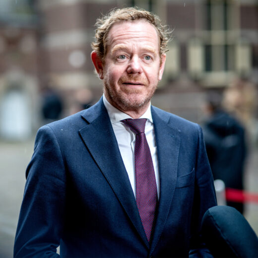 Minister van Weel heeft niets te zeggen over het demonstratierecht