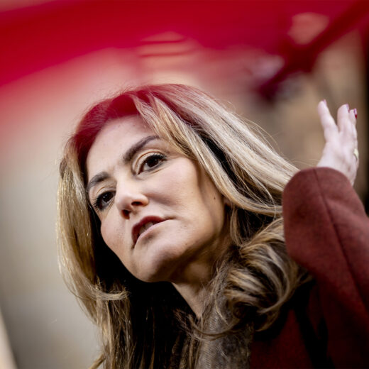 Buigt Yeşilgöz loyaal mee, of vaart ze haar eigen koers?