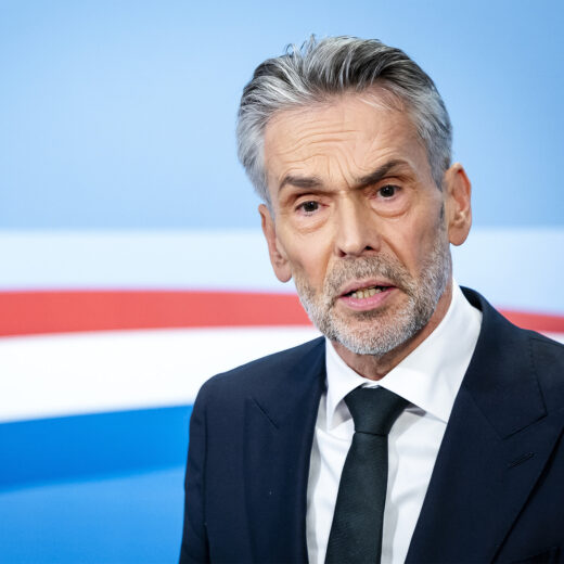 Het kabinet bereidt ontmanteling van IND en COA voor 