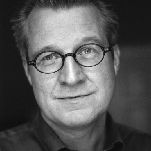 In een bijna hysterisch narcistische toestand