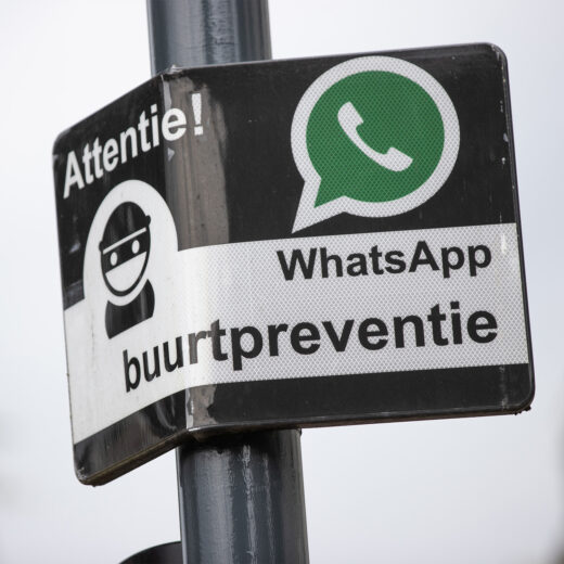 Meer dan 10.000 WhatsAppgroepen houden onze straten in de gaten